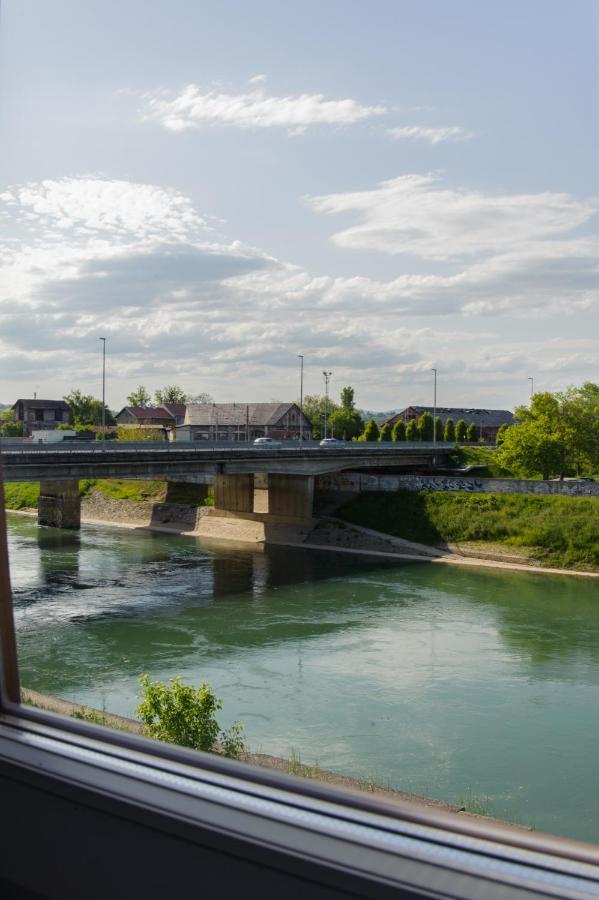 Cozy River View Apartment Karlovac Luaran gambar